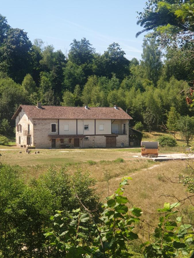 White Wood Villa Darney Exterior photo